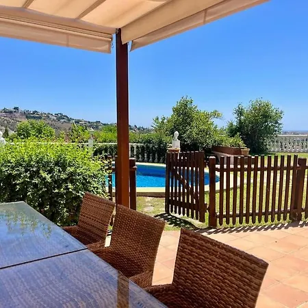 Holiday home Stunning Perfect For Golf Lovers & Families!