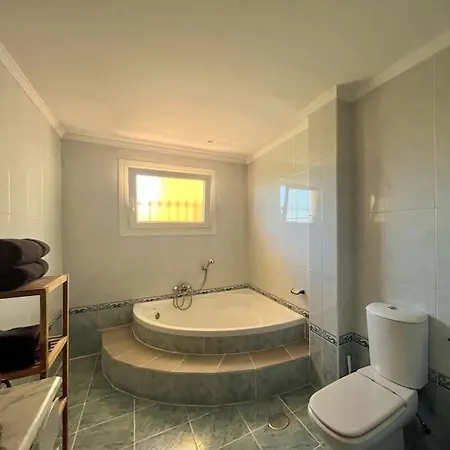 Stunning Perfect For Golf Lovers & Families! * Mijas
